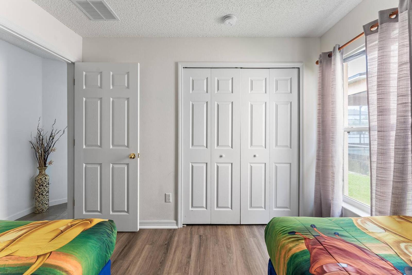 4 Bedroom No Carpet Just Remodeled Unit Sr1205 Кисими Екстериор снимка