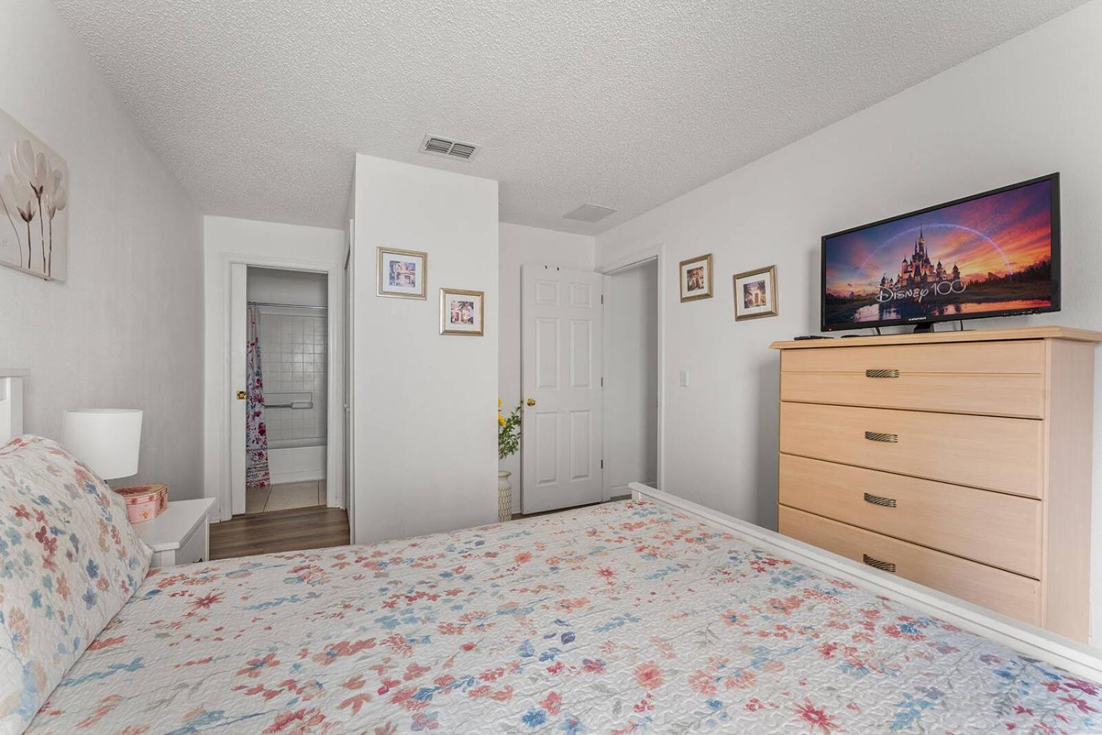 4 Bedroom No Carpet Just Remodeled Unit Sr1205 Кисими Екстериор снимка